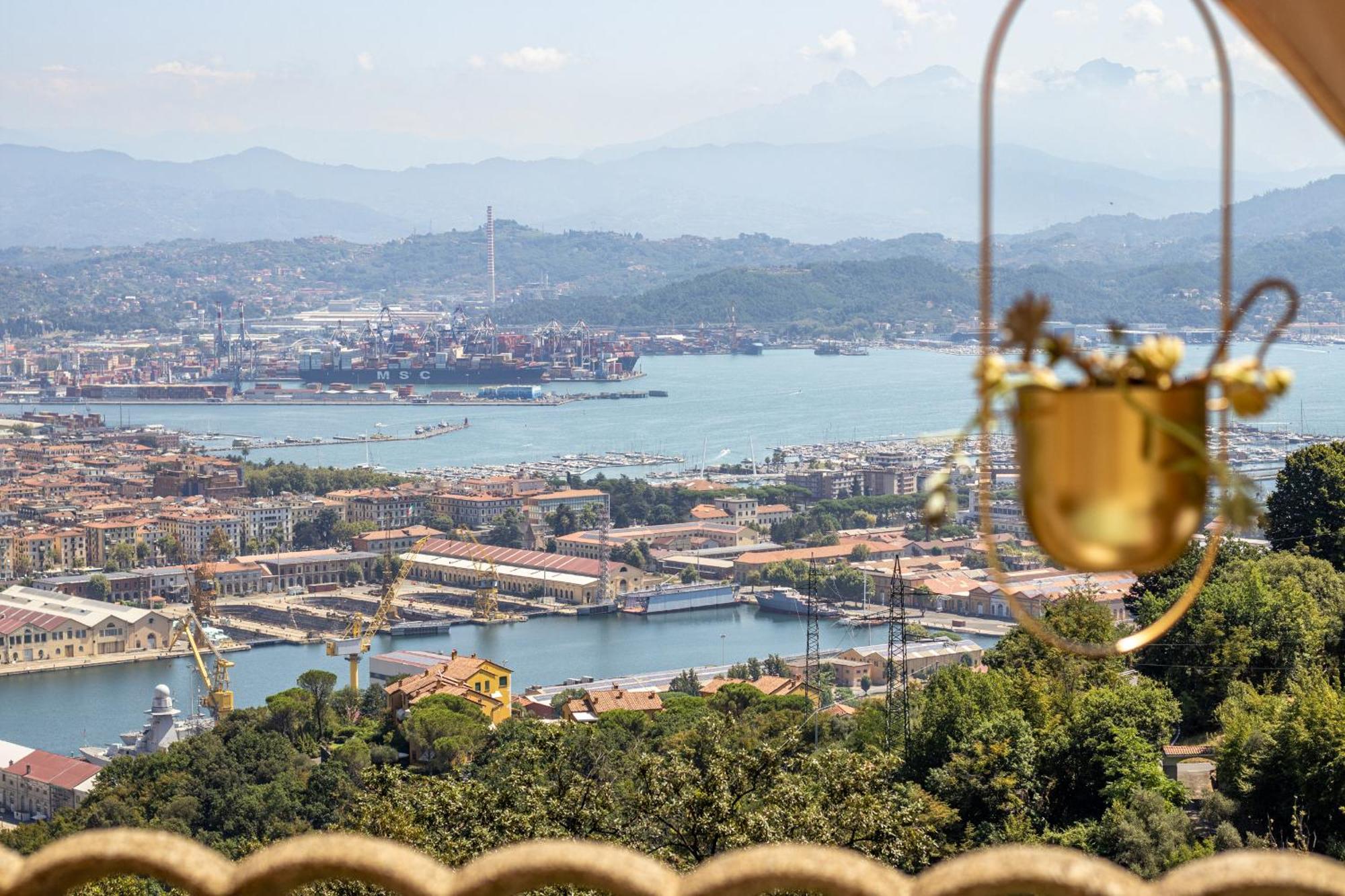 Golden View Holidays *