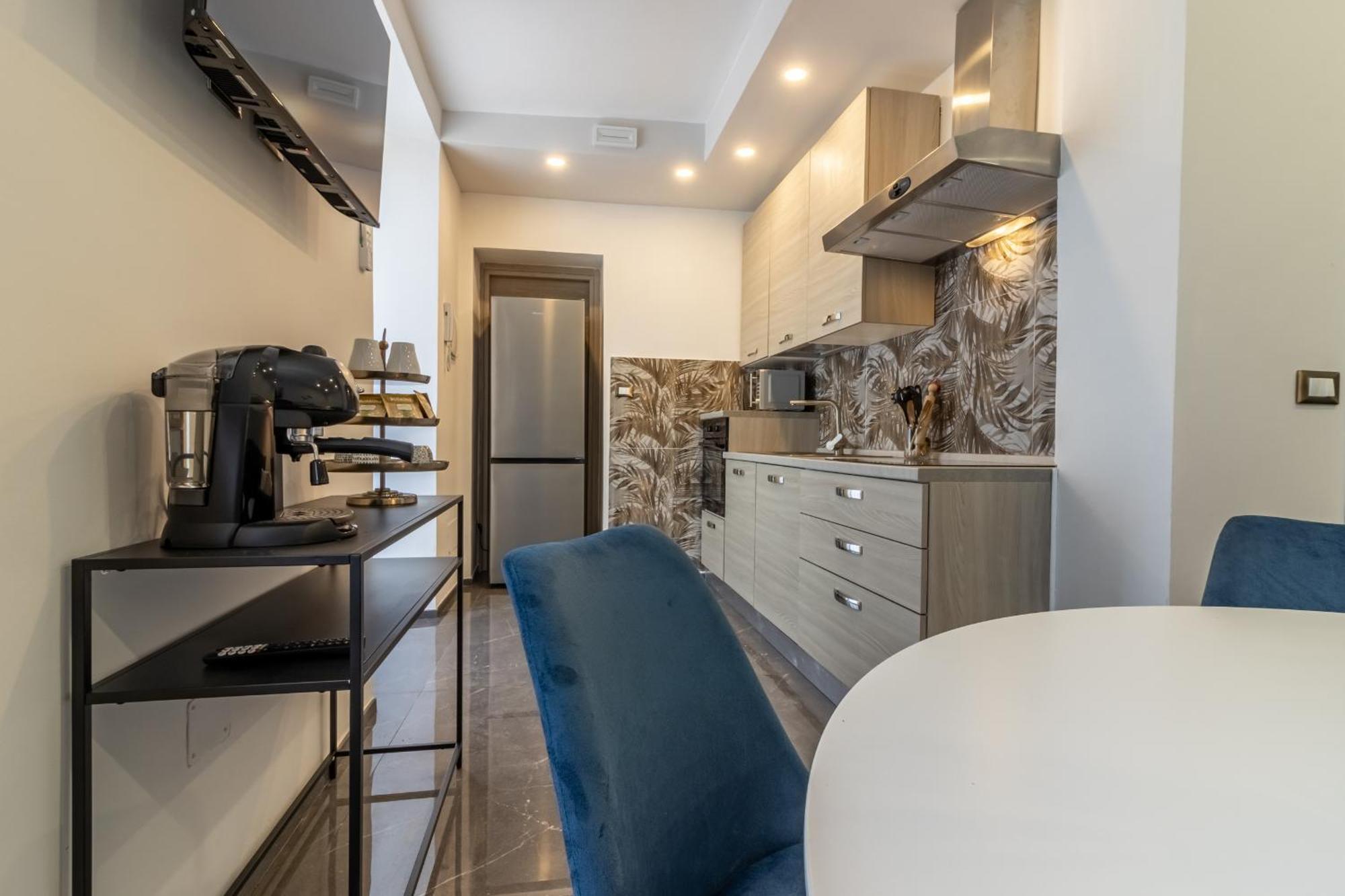 Golden View Holidays Apartment