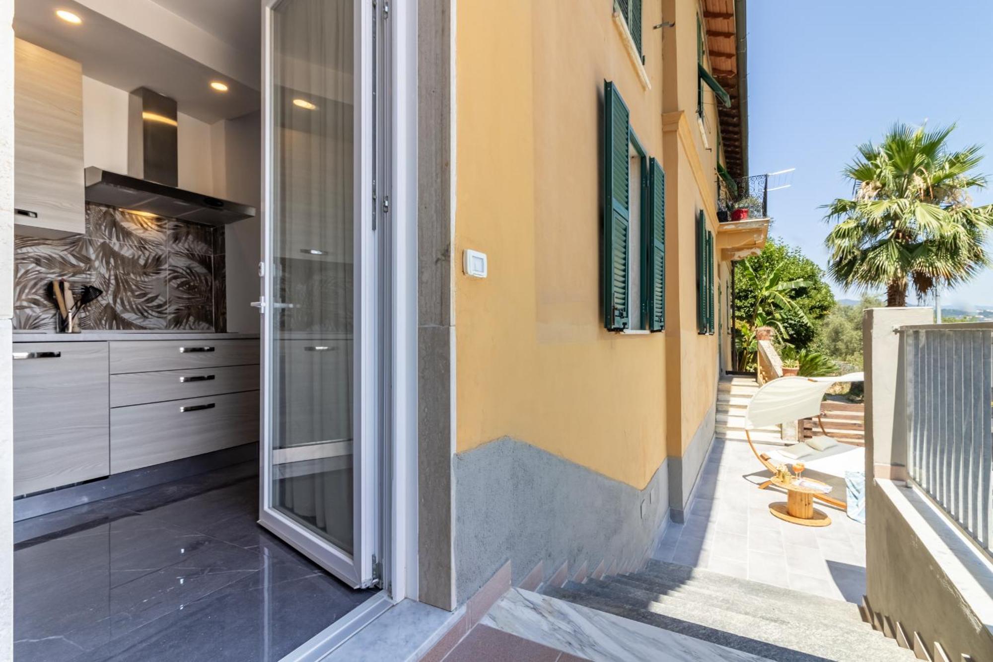 Golden View Holidays La Spezia